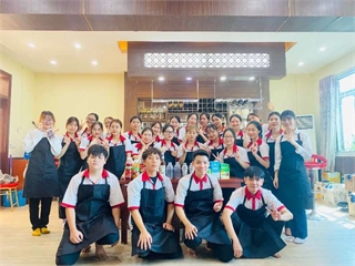 Quản trị nhà hàng và dịch vụ ăn uống